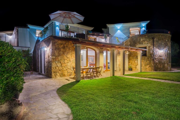 Fotografo Ville Case Hotel Ristoranti Imbarcazioni Sardegna