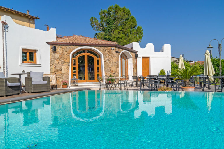 Fotografo Ville Case Hotel Ristoranti Imbarcazioni Sardegna